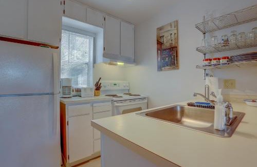 Hood River House | Beautiful Condo River Views Steps to Downtown Heart of Hood River 4263