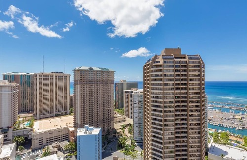 Waikiki Condo | Beautiful condo vacation rental at Windsor Waikiki