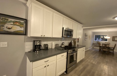 Cedar Mill House | Beautiful convenient 3-bedroom home