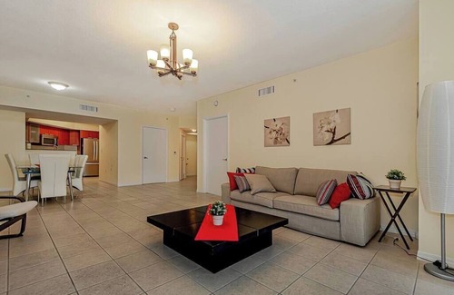 Sunny Isles Beach Condo | Beautiful Corner Unit, Direct Ocean Views. Amazing Location & Very Walkable.