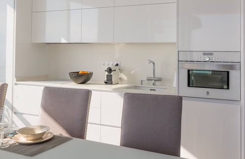 Costa del Sol Apartment | Beautiful corner apartment with spectacular sea views close to beach