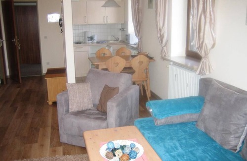 Oberaudorf Apartment | Beautiful corner apartment with large balcony,box spring beds,new bathroom,sauna