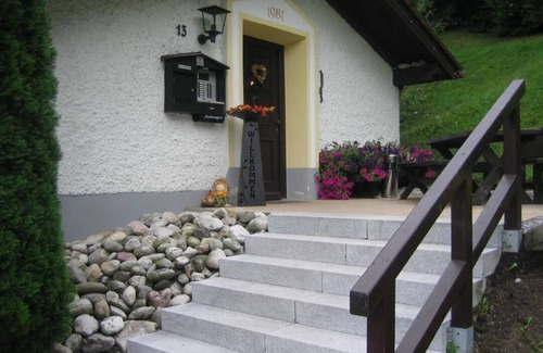 Oberaudorf Apartment | Beautiful corner apartment with large balcony,box spring beds,new bathroom,sauna