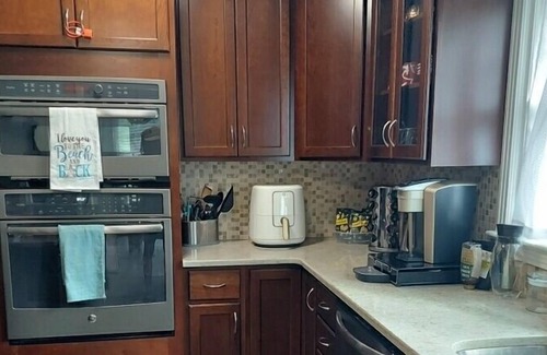 Tuscaloosa House | Beautiful Corner Home in Town Mins from UA