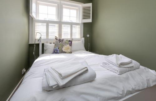 Waterloo House | Beautiful & Cosy 2BD House - Southwark