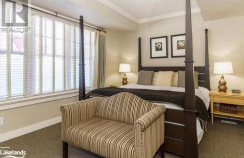 Seguin Cottage | Beautiful Cottage at Rocky Crest Resort
