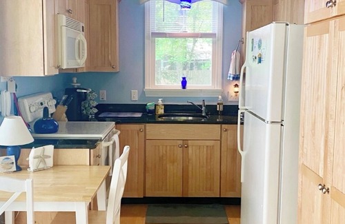 Summer Village Cottage | Beautiful cottage in Summer Village!
