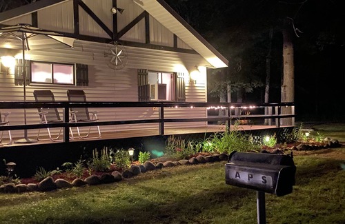Lewiston Cottage | Beautiful Cottage Just minutes from The Twin Lakes & Beach