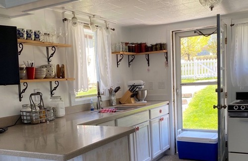 Livonia Cottage | Beautiful cottage on Conesus Lake