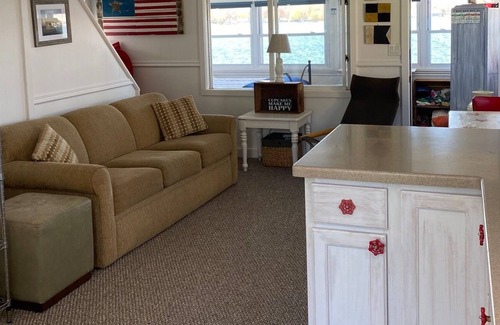 Livonia Cottage | Beautiful cottage on Conesus Lake