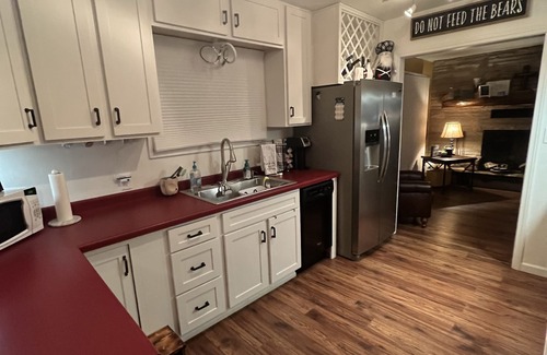 Lakewood Cabin | Beautiful cottage on lakefront with direct access to ATV/UTV/Snowmobile Trails.