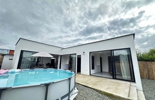 Circasia House | Beautiful country house in Circassia