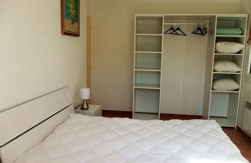 Tanneron Apartment | Beautiful country house