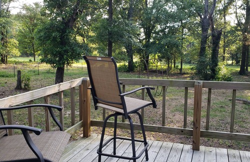 Eustace House | Beautiful country setting!nNearby historic east tx towns, Lakes and State Park.
