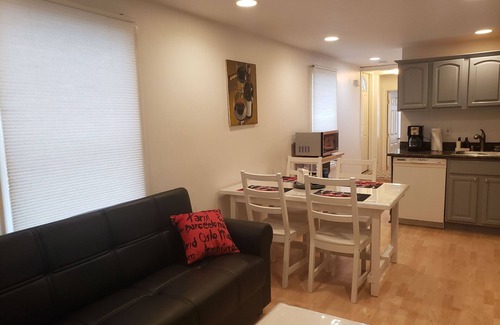 Parkside House | Beautiful, cozy and well furnished