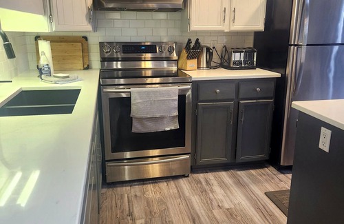 Picton Cottage | Beautiful, Cozy, Garden Cottage in Bloomfield.nPerfect for a Fall getaway!
