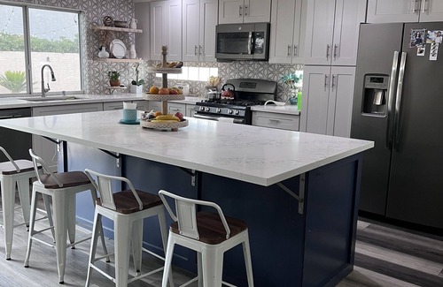 Las Vegas House | Beautiful Cozy home with 5 bdr and 3 baths. Great for families, entertainment.