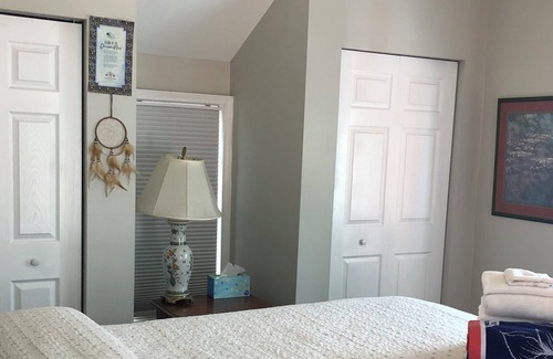Whitmore Lake House | Beautiful & Cozy Lakefront Home on 650 Acre Whitmore Lake Minutes from Ann Arbor