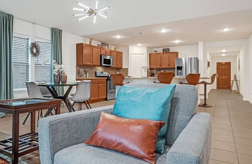 Spring House | Beautiful & cozy vacation home in Spring Texas.