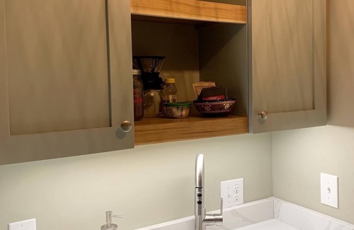 Historic Montford Apartment | Beautiful Curated 2 Bedroom Suite 1.5 miles to the Center of Asheville