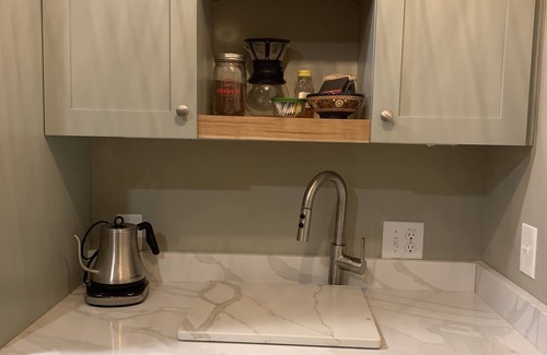 Historic Montford Apartment | Beautiful Curated 2 Bedroom Suite 1.5 miles to the Center of Asheville