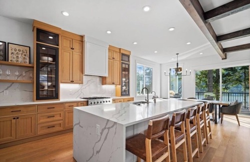 Coeur d'Alene House | BEAUTIFUL CUSTOM LAKE COUER D ALENE WATERFRONT HOUSE WITH JACUZZI