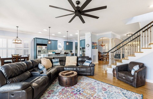 Charleston Cottage | Beautiful Daniel Island Home