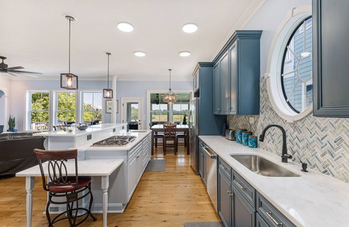 Charleston Cottage | Beautiful Daniel Island Home