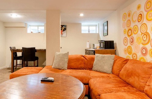 North Park Hill Apartment | Beautiful Denver Park Hill 2 BR condo