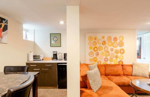 North Park Hill Apartment | Beautiful Denver Park Hill 2 BR condo