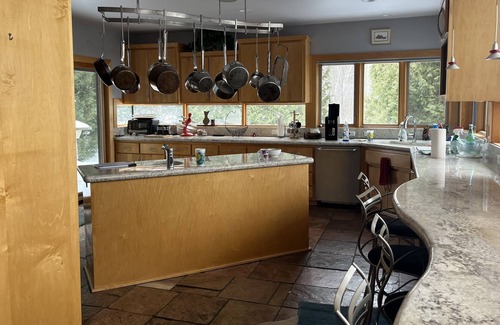 Egg Harbor Villa | Beautiful Door County Bluff House w/heated pool