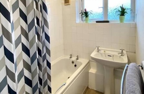 Cheetham Hill House | Beautiful Double room close to Manchester Centre