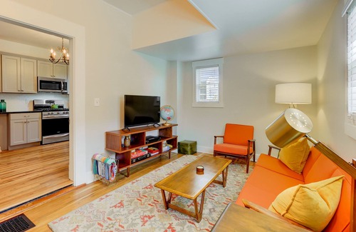 Central Colorado Springs House | BEAUTIFUL DOWNTOWN VICTORIAN