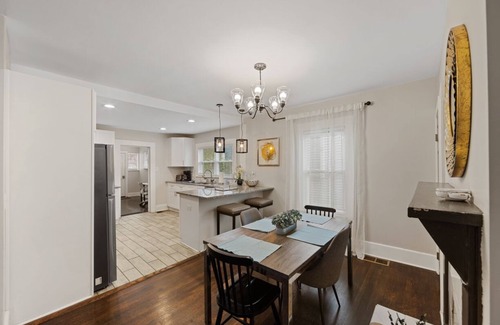Washington Park House | Beautiful Downtown Home Next to Big-Hitter Attractions
