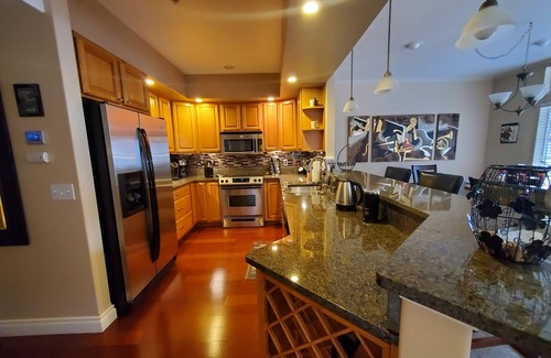Leavenworth Condo | Beautiful Downtown Leavenworth Condo