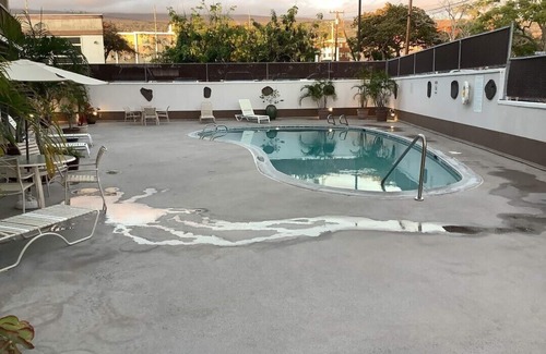 Historic Kailua Village Condo | Beautiful Downtown Kailua-Kona Hawaii 75-5719 Alii Dr 107