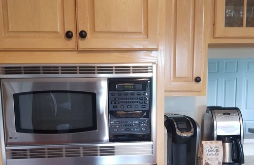 Salamanca Apartment | Beautiful Ellicottville Scenic Farmhouse minutes from Town!