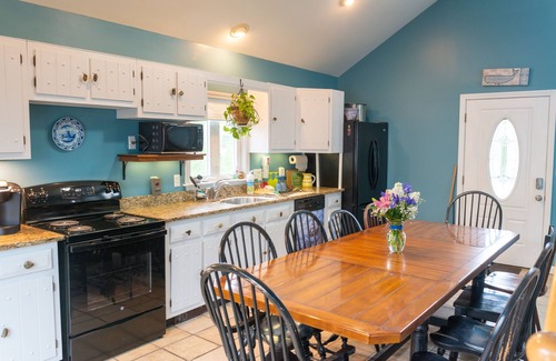 Southern Coast House | Beautiful Family Ferry Beach Retreat
