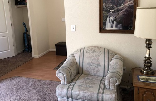 Yuba City House | Beautiful family-friendly 1800 sq. ft. house with 4 bedrooms and 2 full baths!