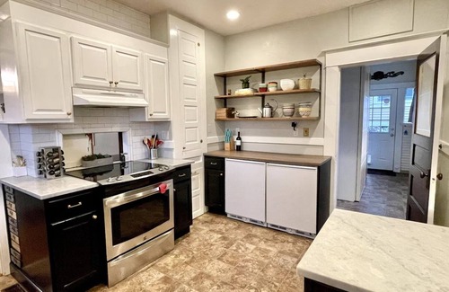 Hollywood District House | Beautiful, family-friendly Portland home, walk score of 94!
