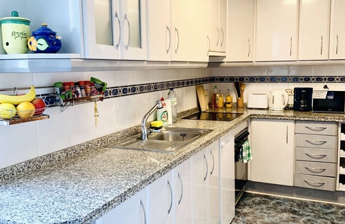 Pla del Bon Repos Apartment | Beautiful family-friendly apartment near the beach