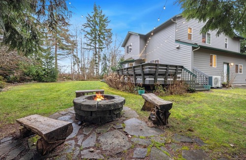 Shelton House | Beautiful family friendly home in peaceful neighborhood!