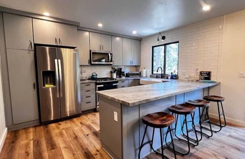 Blue Jay Cabin | Beautiful family cabin w/forest views. Walk to Blue Jay, 2 miles to the Village