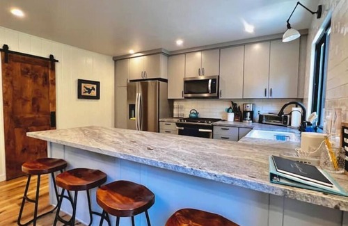 Blue Jay Cabin | Beautiful family cabin w/forest views. Walk to Blue Jay, 2 miles to the Village