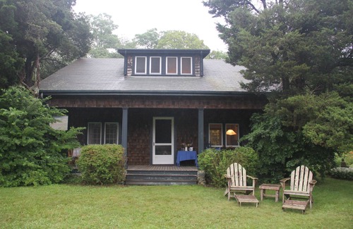 Adamsville House | Beautiful, Farm-near-the-Sea Summer House, Family Friendly