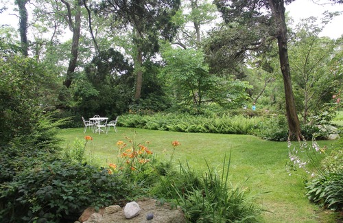 Adamsville House | Beautiful, Farm-near-the-Sea Summer House, Family Friendly