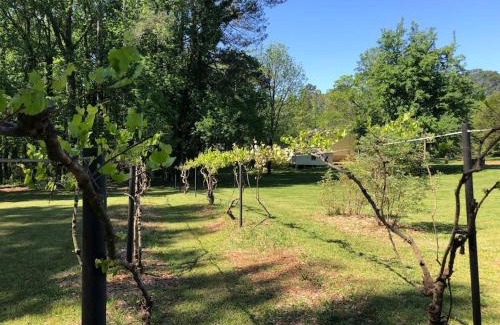 Sandtown House | Beautiful Farmhouse near Atlanta's Airport!