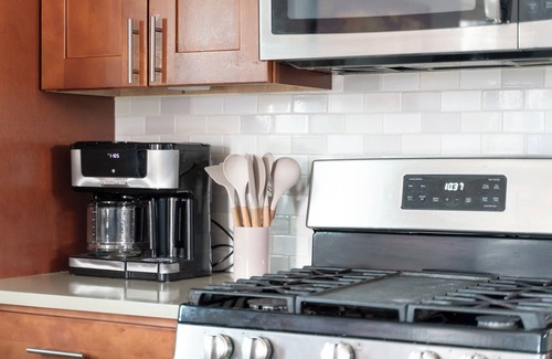 Highland Falls Apartment | Beautiful First Flr, 2-Bedroom Apt w/Free Parking