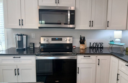 Bowling Green Cabin | Beautiful Five Star Home Bowling Green