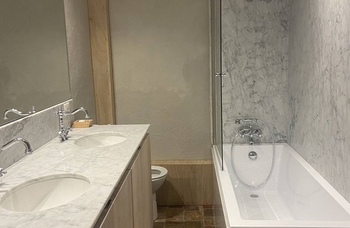 Saint-Genis-Laval Apartment | Beautiful flat, next to the city Lyon 7 miles.Unbelievable view.